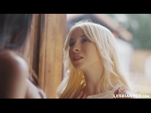 ❤️ Djevojka dolazi kući nekoliko mjeseci kasnije i na kraju jede mačkicu svoje maćehe Jebanje u pornografiji hr.onetubes.top ❌