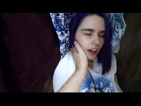 ❤️ Našao sam svoju sestru u ormaru i pomogao joj da svrši Jebanje u pornografiji hr.onetubes.top ❌